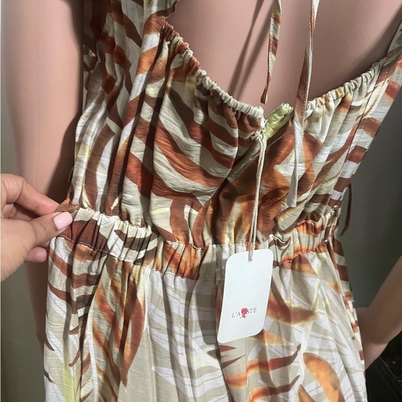 NWT L'ATISTE by AMY Palms Print Wide Leg Cropped Jumpsuit - Picture 9 of 16